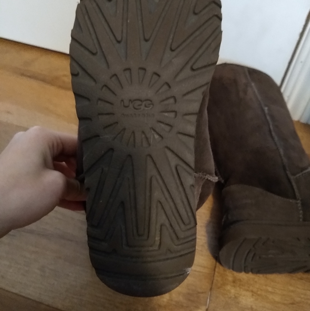 Ugg boots - Picture 3 of 6